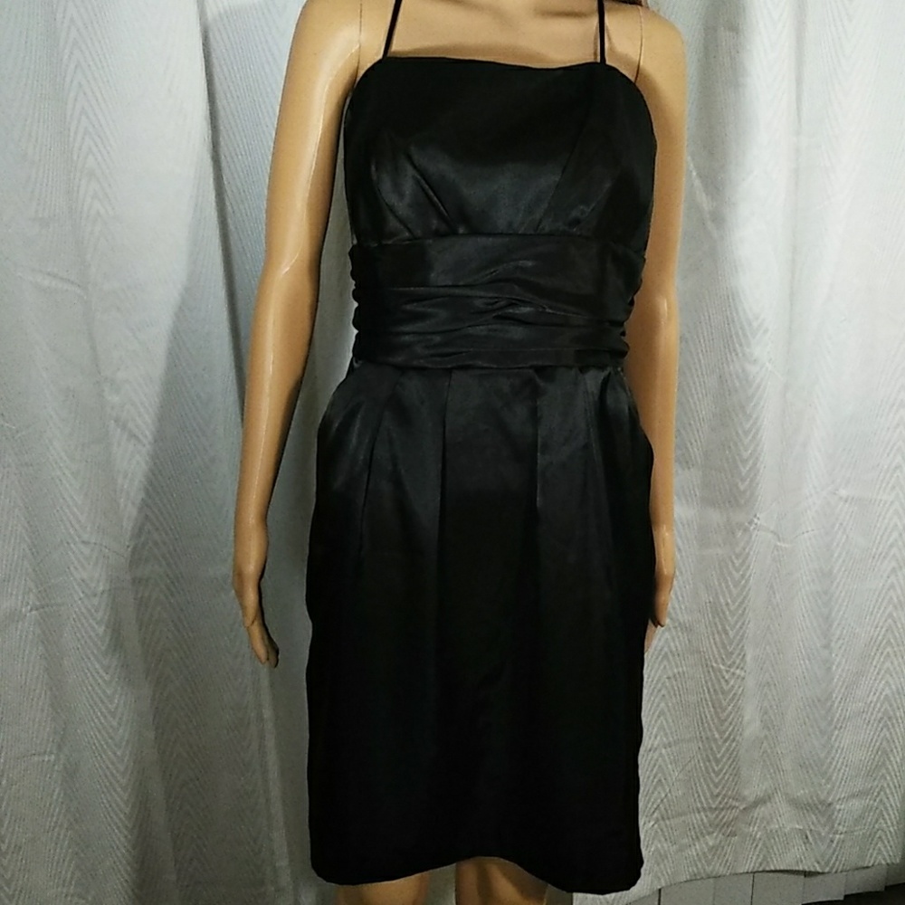 Elegant David's Bridal Dress - Size 14